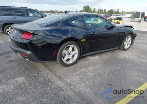 2026 Ford Mustang Ecoboost Premium Fastback z USA, uszkodzony, nr VIN 1FA6P8TH7T5109557